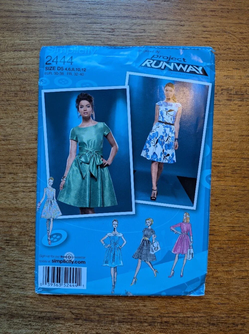 Assorted Women's Sewing Patterns